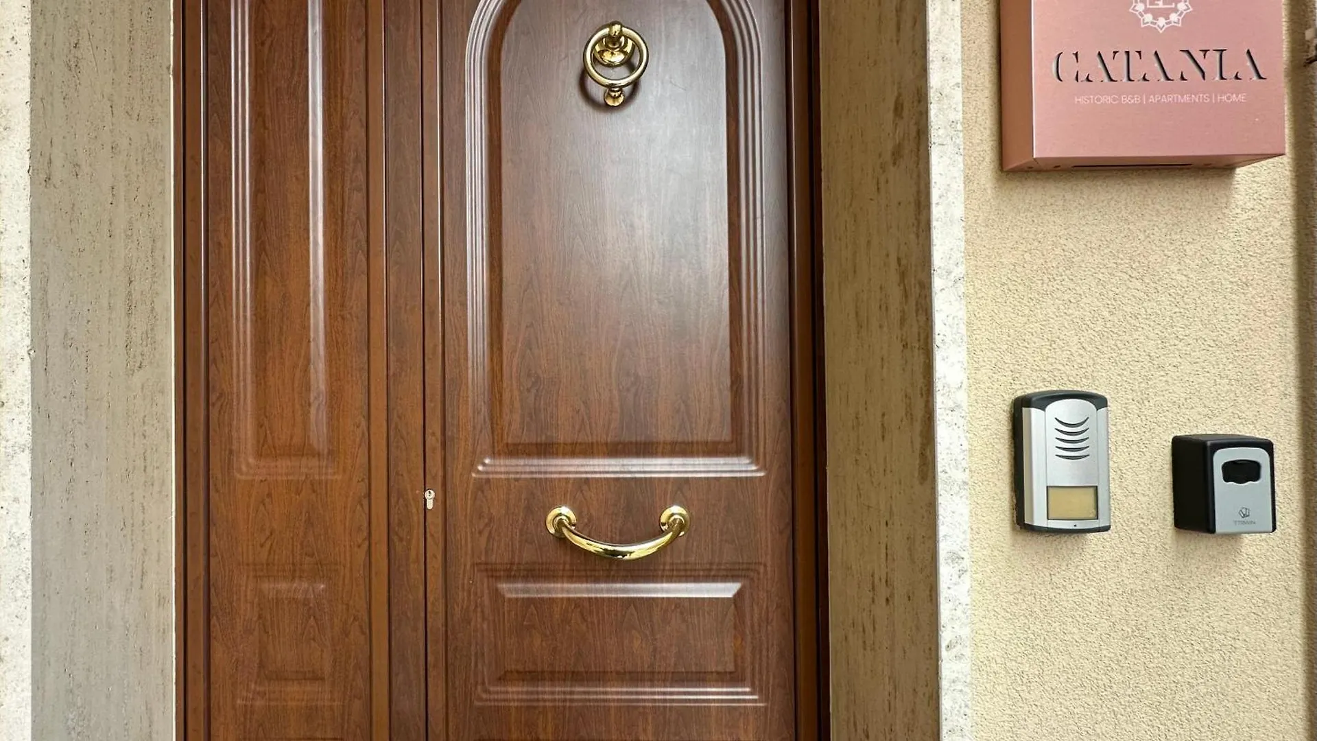 Historic B&B Apartments Home 끼아라몬떼굴피