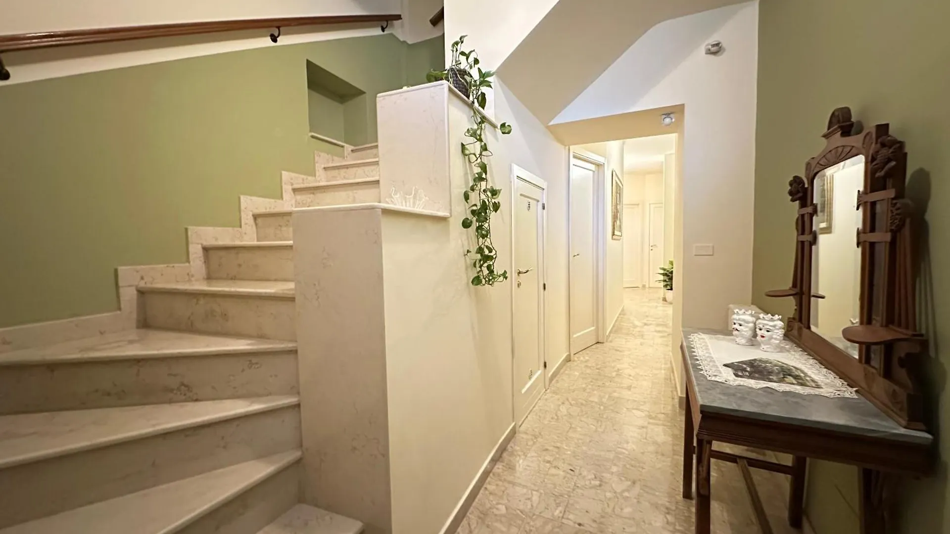 ベッド・アンド・ブレックファスト Historic B&B Apartments Home キアラモンテ・グルフィ イタリア
